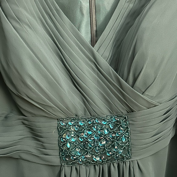 JJ’s house NWT mother of bride/groom dress - Picture 3 of 5